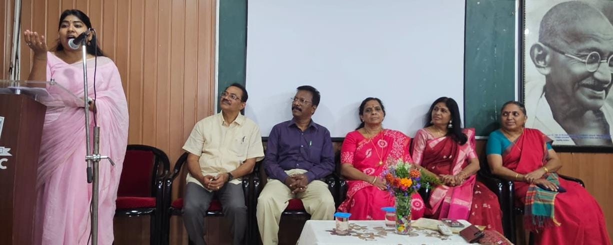 *മാഹി കോളേജ്: ഹിന്ദി വിഭാഗം ദേശിയ സെമിനാർ നടത്തി*