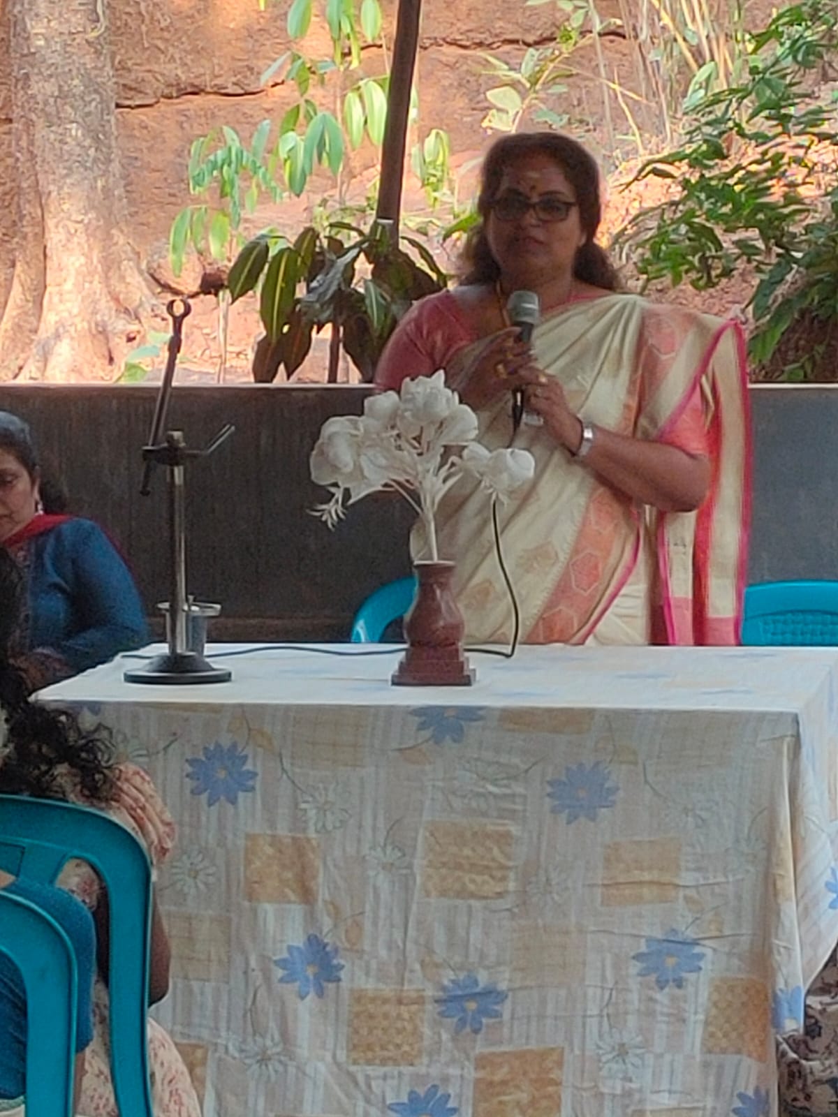 ഒളവിലം വിശ്വകർമ്മ കൂട്ടായ്മ മുതിർന്ന വനിതാ അംഗങ്ങളെ ആദരിച്ചു