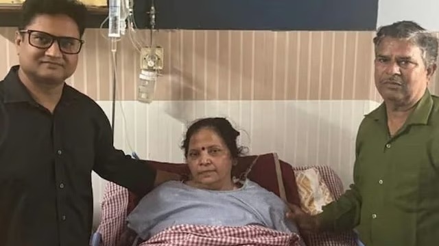 ആംബുലന്‍സ് റോഡിലെ ഗട്ടറില്‍ ചാടി, മസ്തിഷ്‌ക മരണം സംഭവിച്ച വീട്ടമ്മ കണ്ണു തുറന്നു, പുതുജീവന്‍