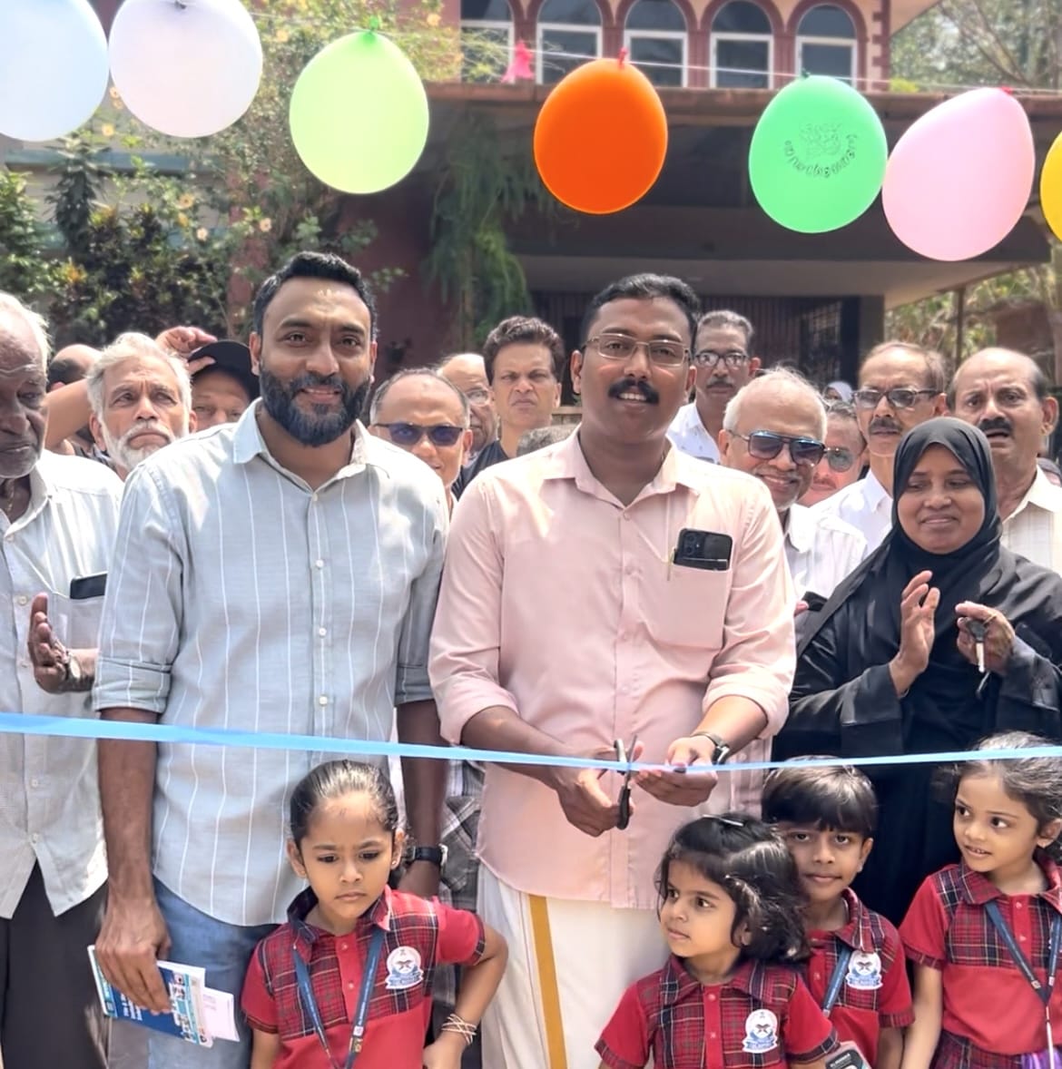 *ഇന്ത്യൻ പബ്ലിക് - കുന്നിമീത്തൽ  റോഡ് ഉദ്ഘാടനം ചെയിതു*