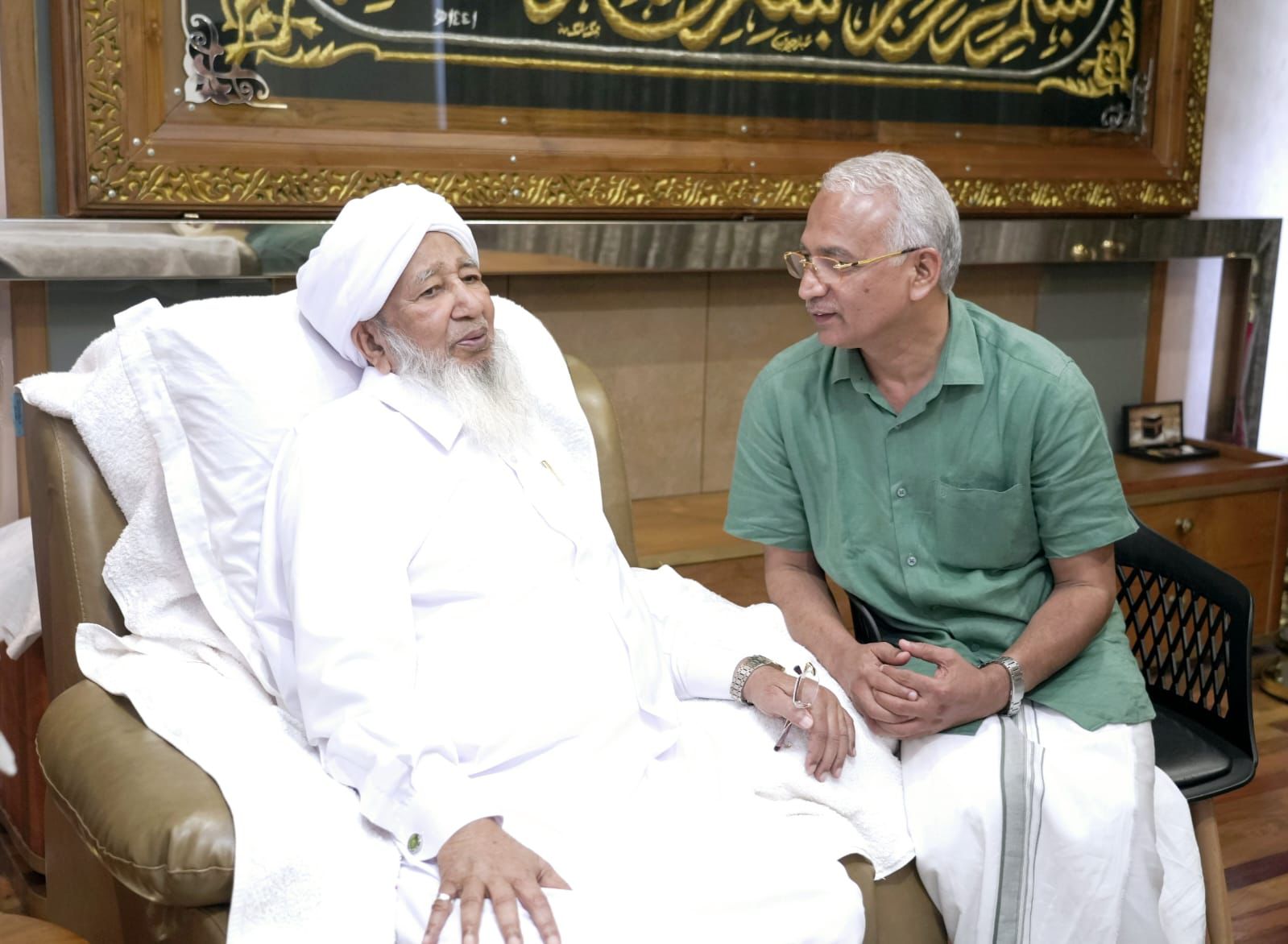 അനുഗ്രഹം തേടി