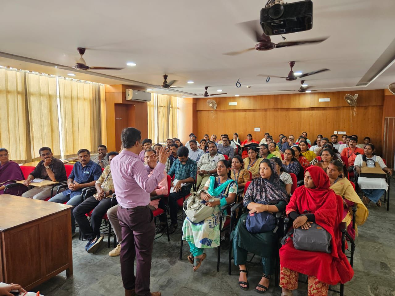 നിയമസഭാ ഇലക്ഷൻ കോഴിക്കോട് കോർപ്പറേഷൻ പരിധിയിൽ പോളിംഗ് സ്റ്റേഷനുകൾ ഹരിത ബൂത്തുകളാക്കുന്നു:-