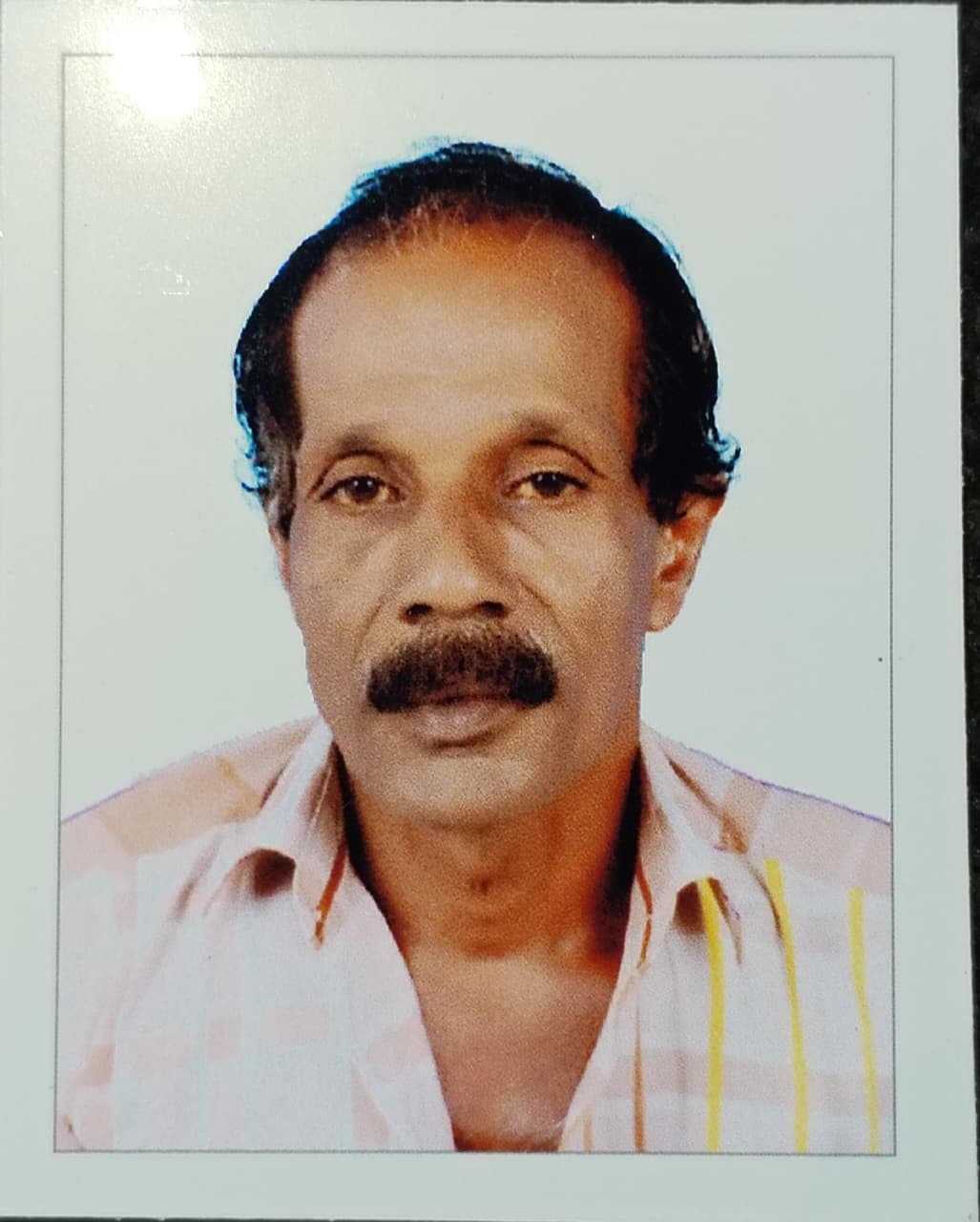 അന്തരിച്ചു.