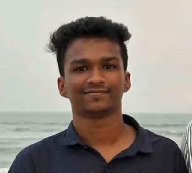 അഞ്ചരക്കണ്ടി മെഡിക്കല്‍ കോളജിൽ വിദ്യാര്‍ഥി വീണ് മരിച്ച നിലയില്‍