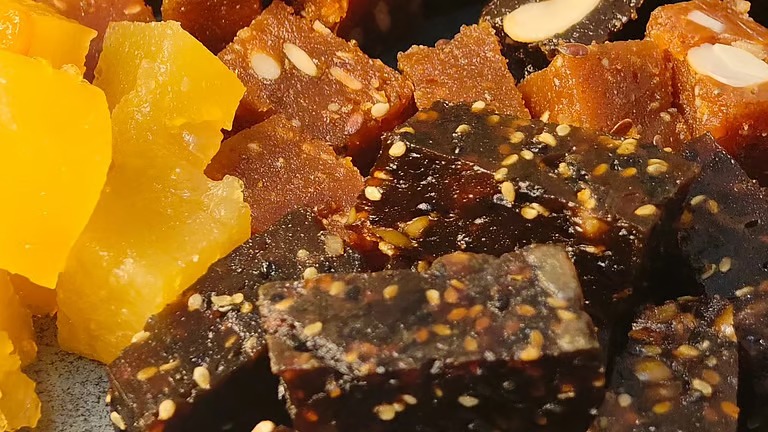 വോട്ട് ചെയ്ത് കഴിഞ്ഞ് ഹല്‍വ കിട്ടിയില്ല; തെരഞ്ഞെടുപ്പ് കമ്മീഷനില്‍ പരാതി നല്‍കി കന്നിവോട്ടര്‍