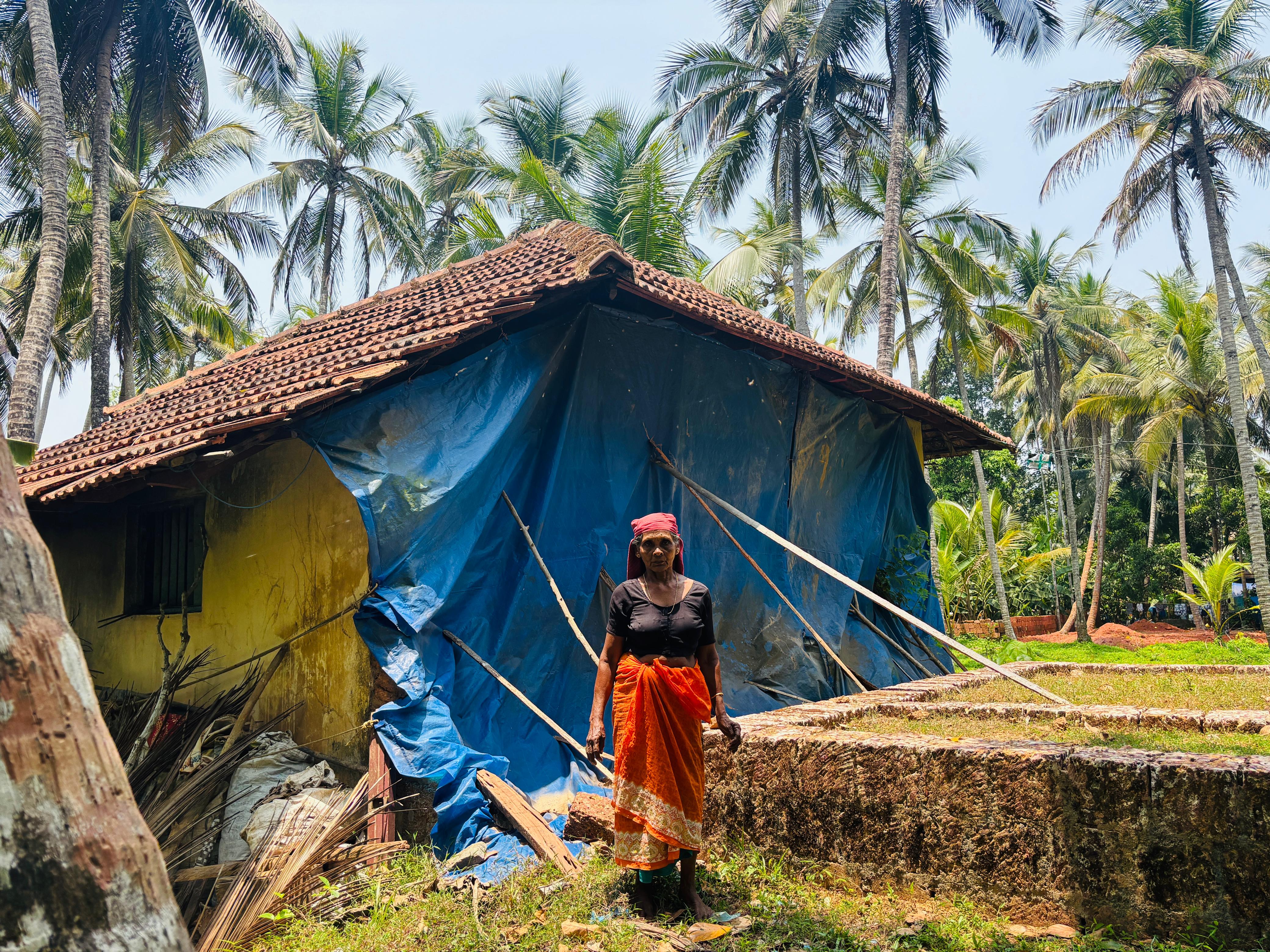*അതി ദാരിദ്രമുക്ത കേരളത്തിൽ കരിയാട് കോവുമ്മൽ നാരായണിയുടെ ജീവിതം കണ്ണീരണിയിക്കുന്നത്...*