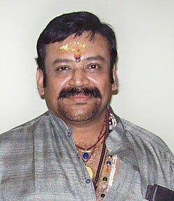 വാഹനാപകടത്തില്‍ നടന്‍ സന്തോഷ് നായര്‍ക്ക് ദാരുണാന്ത്യം