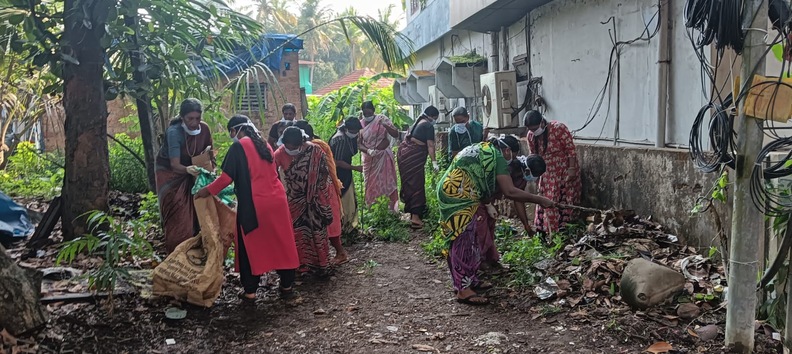 ക്ലീൻ ന്യൂമാഹി, ഗ്രീൻ ന്യൂമാഹി ക്യാമ്പയിൻ : ശുചീകരണ യജ്ഞം നടത്തി