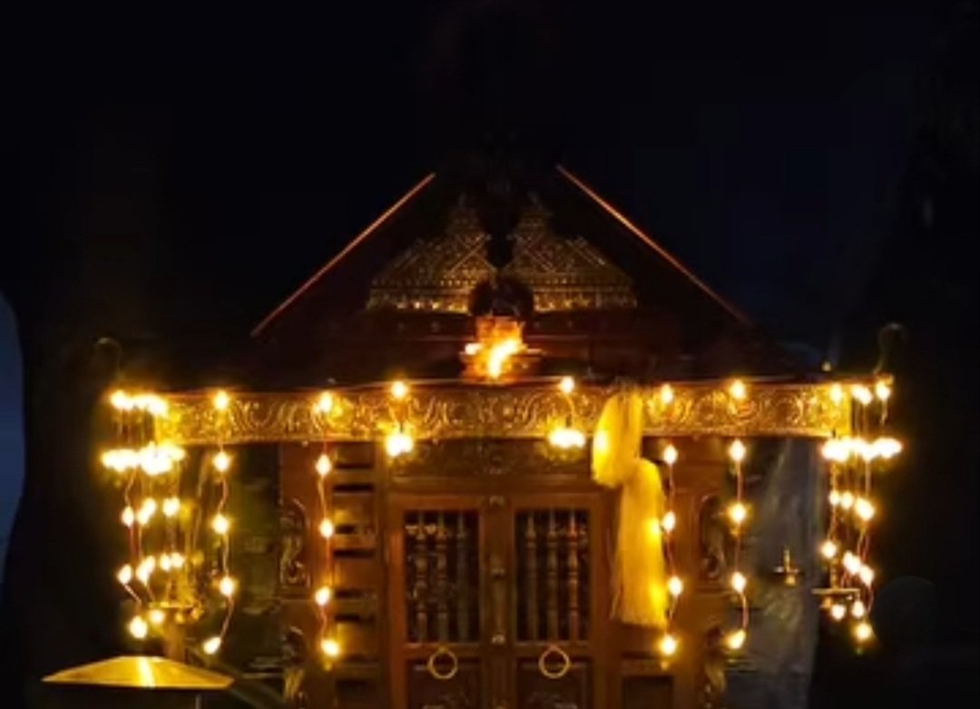 ചാലക്കര വരപ്രത്ത് കാവിൽ പ്രതിഷ്ഠാദിന ഉത്സവം
