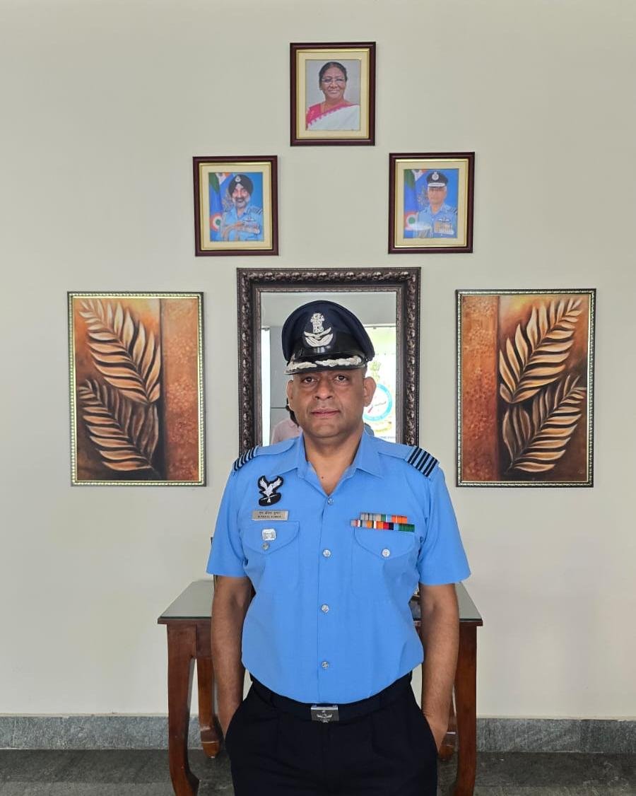 മാഹി സ്വദേശിയായ പ്രജിൽ നാരായൺ വിംഗ് കമാൻഡർ പദവിയിലേക്ക്