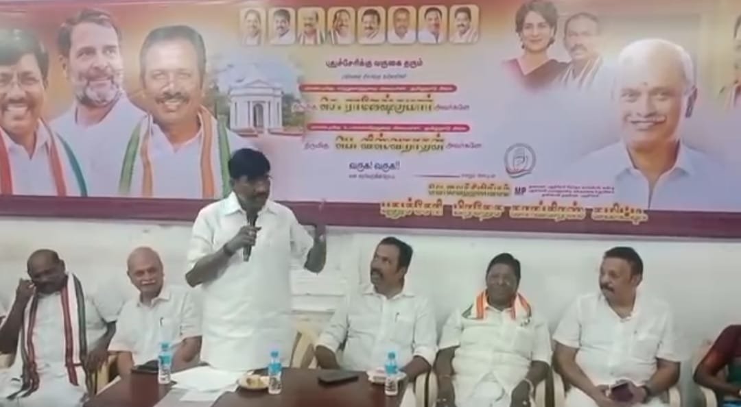 തമിഴ്നാട് മന്ത്രിമാർക്ക് പുതുച്ചേരിയിൽ ഉജ്ജ്വല വരവേൽപ്പ് നൽകി
