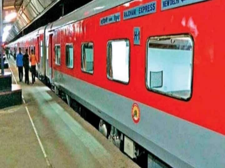 മാഹിയിൽ സർവീസ് അവസാനിപ്പിച്ച് ആലപ്പുഴ–കണ്ണൂർ എക്‌സിക്യൂട്ടീവ് എക്സ്പ്രസ്; യാത്രക്കാർ ദുരിതത്തിൽ