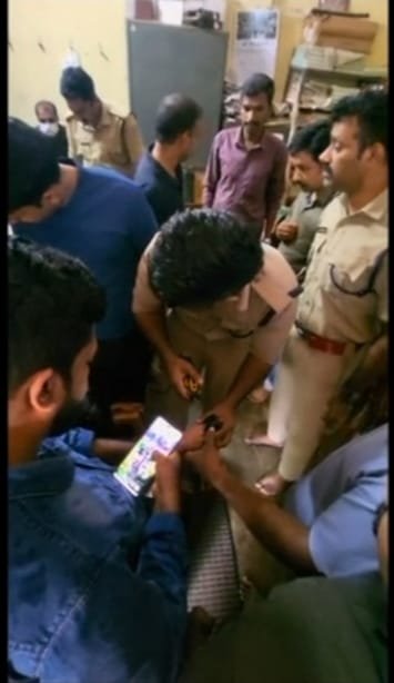 എൽ. പി വിദ്യാർത്ഥിയുടെ വികൃതിയിൽ കുടുങ്ങി അഗ്നിരക്ഷസേന...