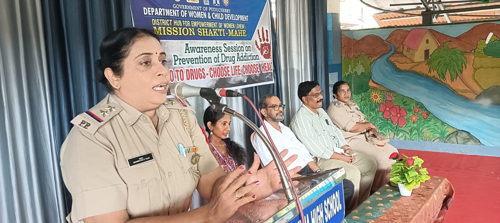 ബോധവത്കരണ ക്ലാസും കുട വിതരണവും നടത്തി