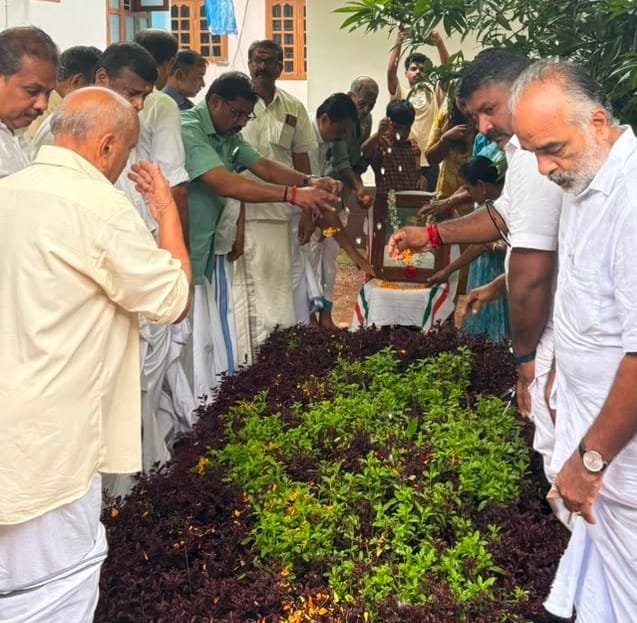 കോൺഗ്രസ്സ് നേതാവ് കെ.കെ.മനോജ് അനുസ്മരണം നടത്തി