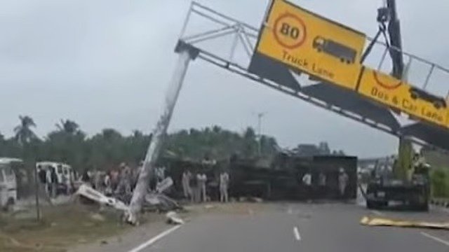 കര്‍ണാടകയില്‍ കെഎസ്ആര്‍ടിസി ബസ് നിയന്ത്രണം വിട്ടു മറിഞ്ഞു, ഡ്രൈവറും കണ്ടക്ടറും മരിച്ചു; 20 പേര്‍ക്ക് പരിക്ക്
