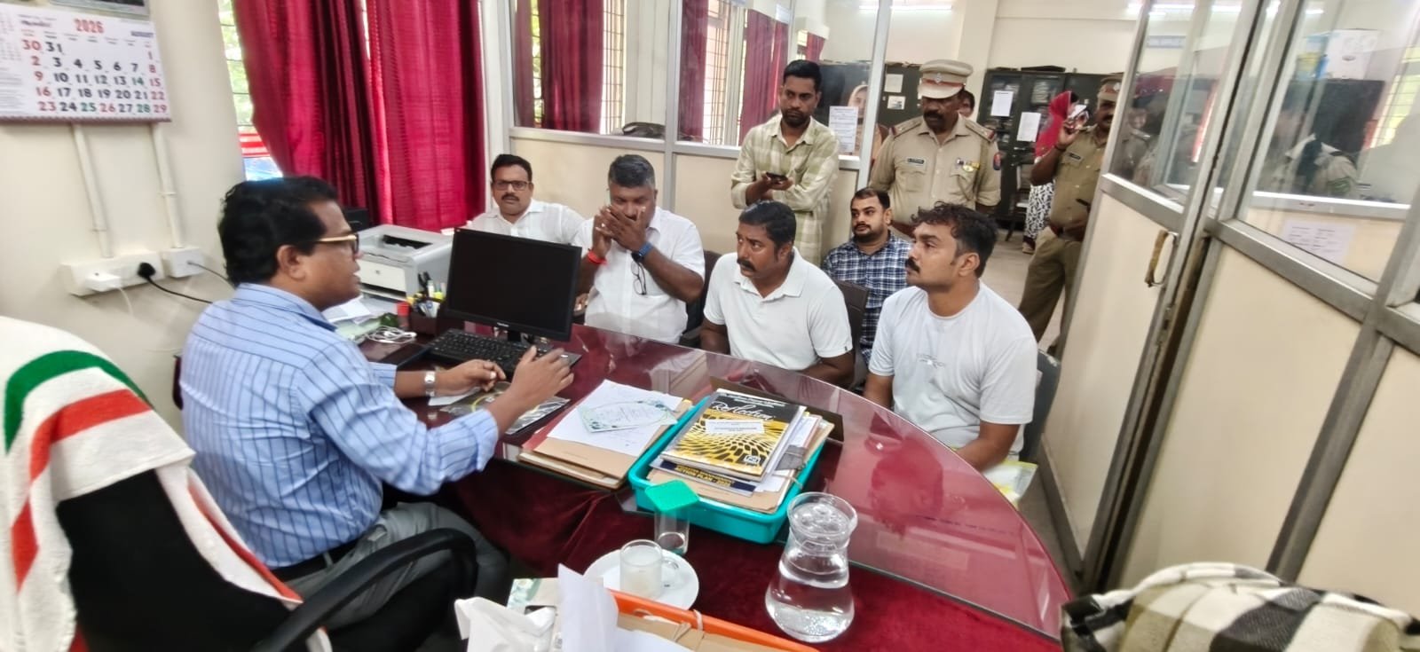 മാഹിയിൽ അരി വിതരണം മുടങ്ങിയതിൽ  പ്രതിഷേധം: യൂത്ത് കോൺഗ്രസ് ഉപരോധ സമരം നടത്തി