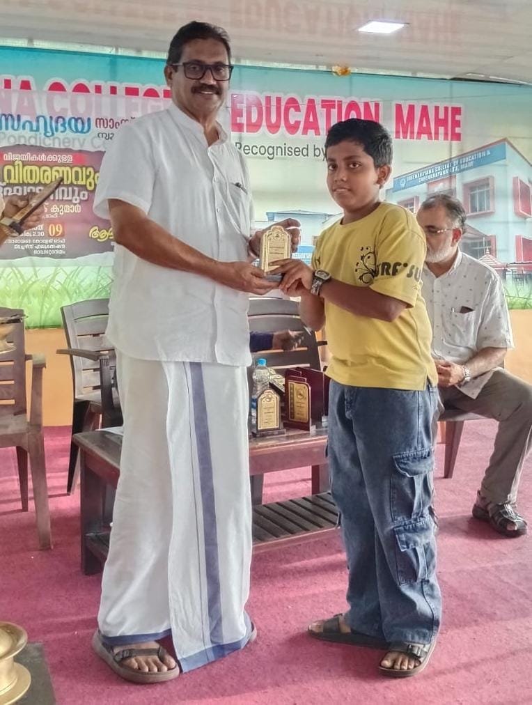 പി.കെ.രാമൻ സ്കൂൾ: വായനാമത്സര വിജയികൾ സമ്മാനങ്ങൾ ഏറ്റുവാങ്ങി