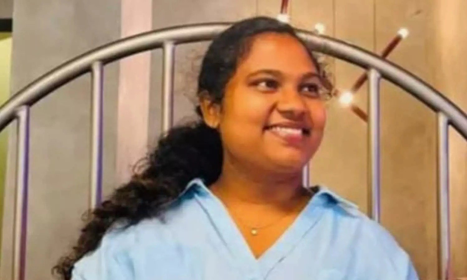 തലശ്ശേരിയിൽ നഴ്സിനെ ഹോസ്റ്റൽ മുറിയിൽ മരിച്ച നിലയിൽ