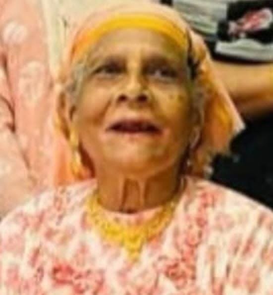 *ആയിഷ നിര്യാതയായി*