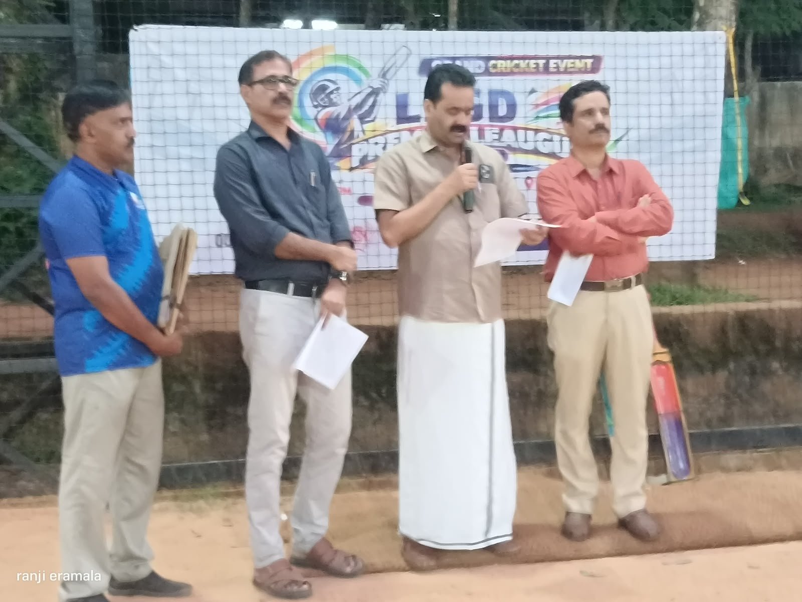 ക്രിക്കറ്റ് ആവേശം പടർത്തി തദ്ദേശ സ്വയംഭരണ വകുപ്പ് ,കോഴിക്കോട് ക്രിക്കറ്റ് ലീഗ് സീസൺ :-
