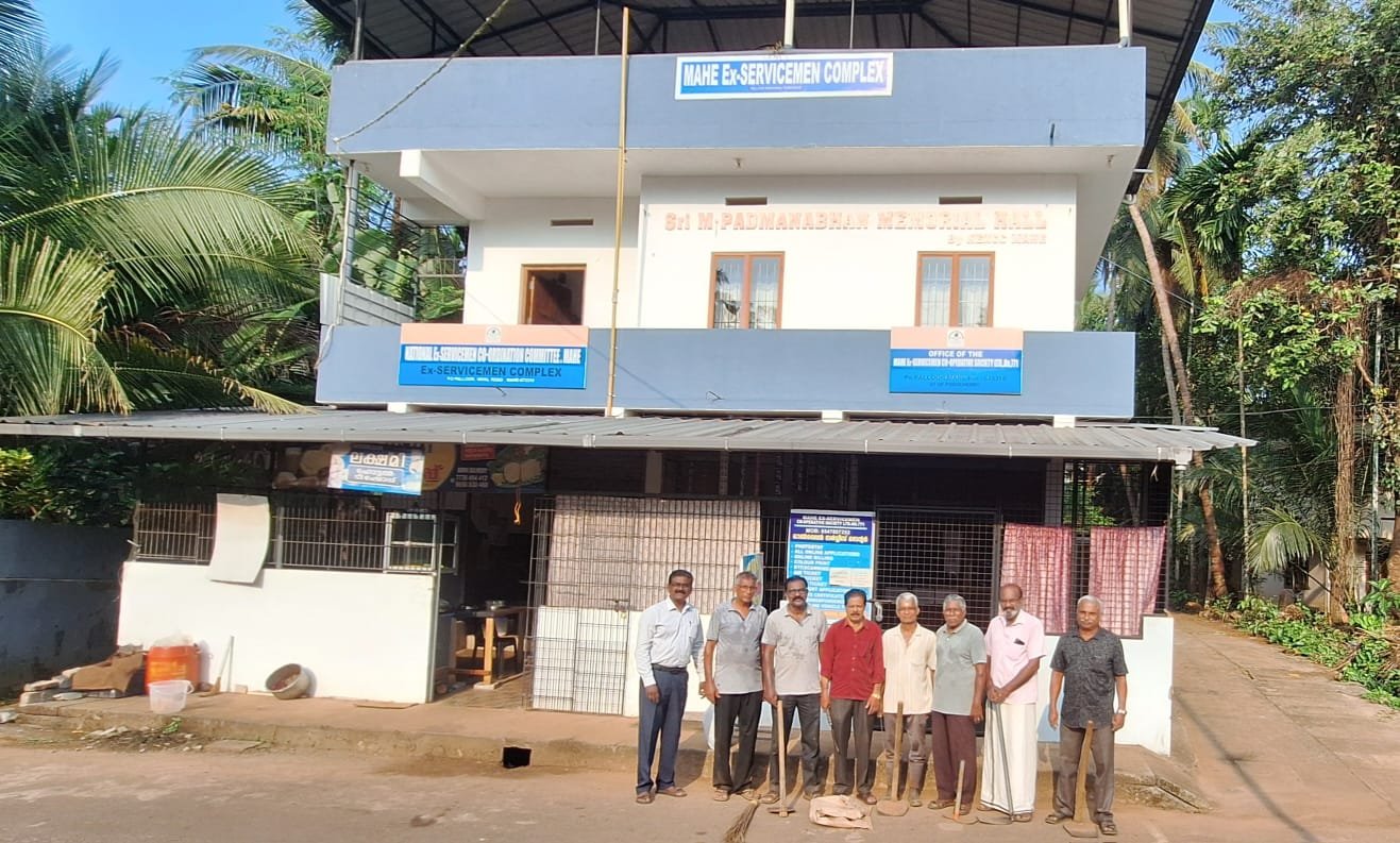 പരിസര ശുചീകരണം നടത്തി