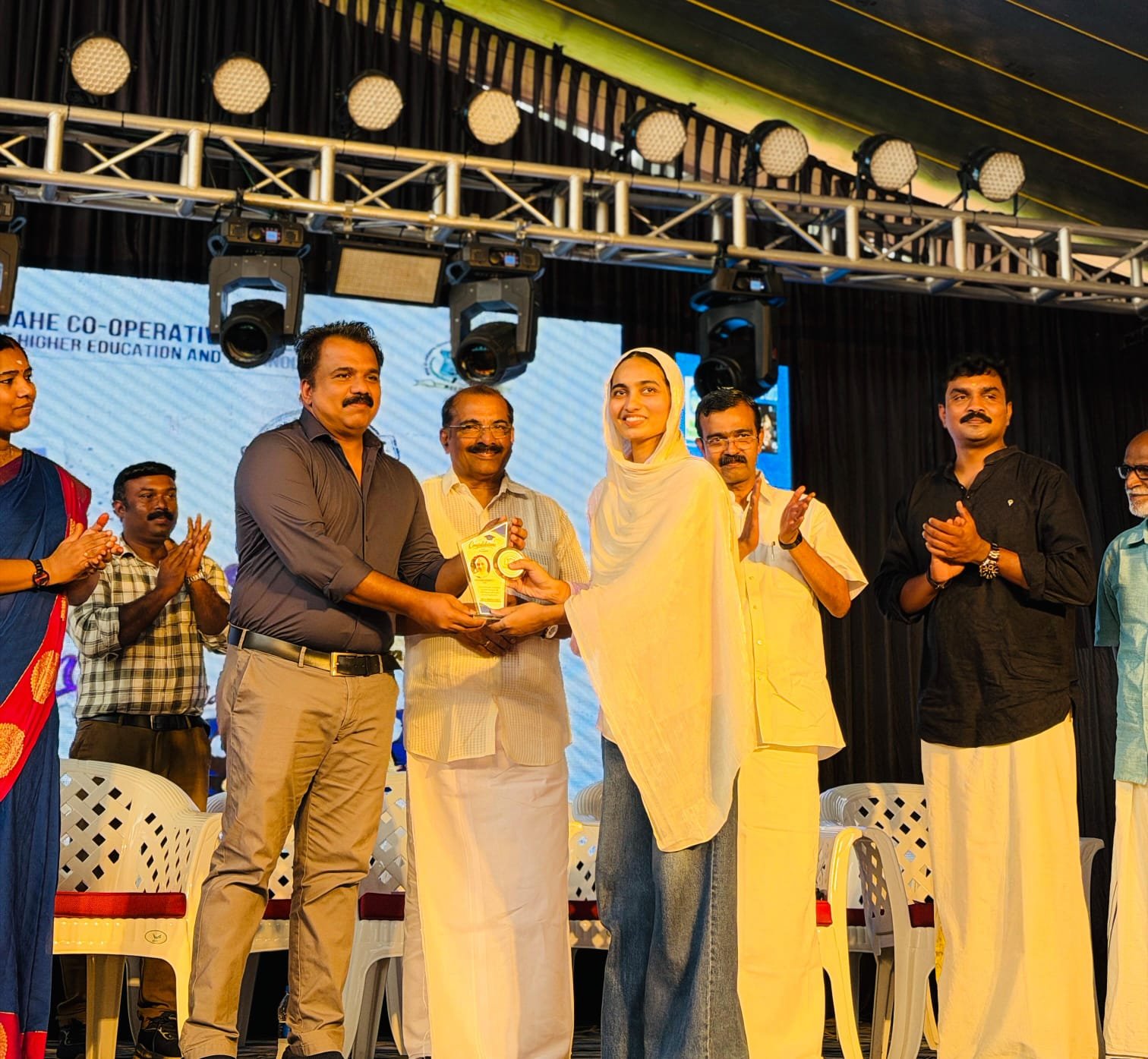 ക്യാമ്പസ് ചരിത്രത്തിലെ സുവർണ്ണ അധ്യായം: പള്ളൂർ കോ-ഓപ്പറേറ്റീവ് കോളേജിൽ 'സ്റ്റെല്ലാർ' പ്ലേസ്‌മെന്റ് ചടങ്ങ് പ്രൗഢഗംഭീരമായി നടന്നു