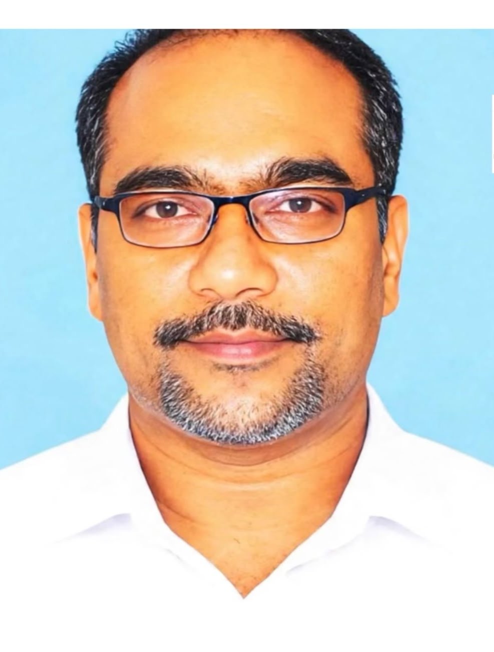 മൂരാട് റെയിൽവേ ഗേറ്റിൽ ട്രെയിനിടിച്ച് ഒഞ്ചിയം കണ്ണൂക്കര സ്വദേശി പി.പി. സതീശന് ദാരുണാന്ത്യം.